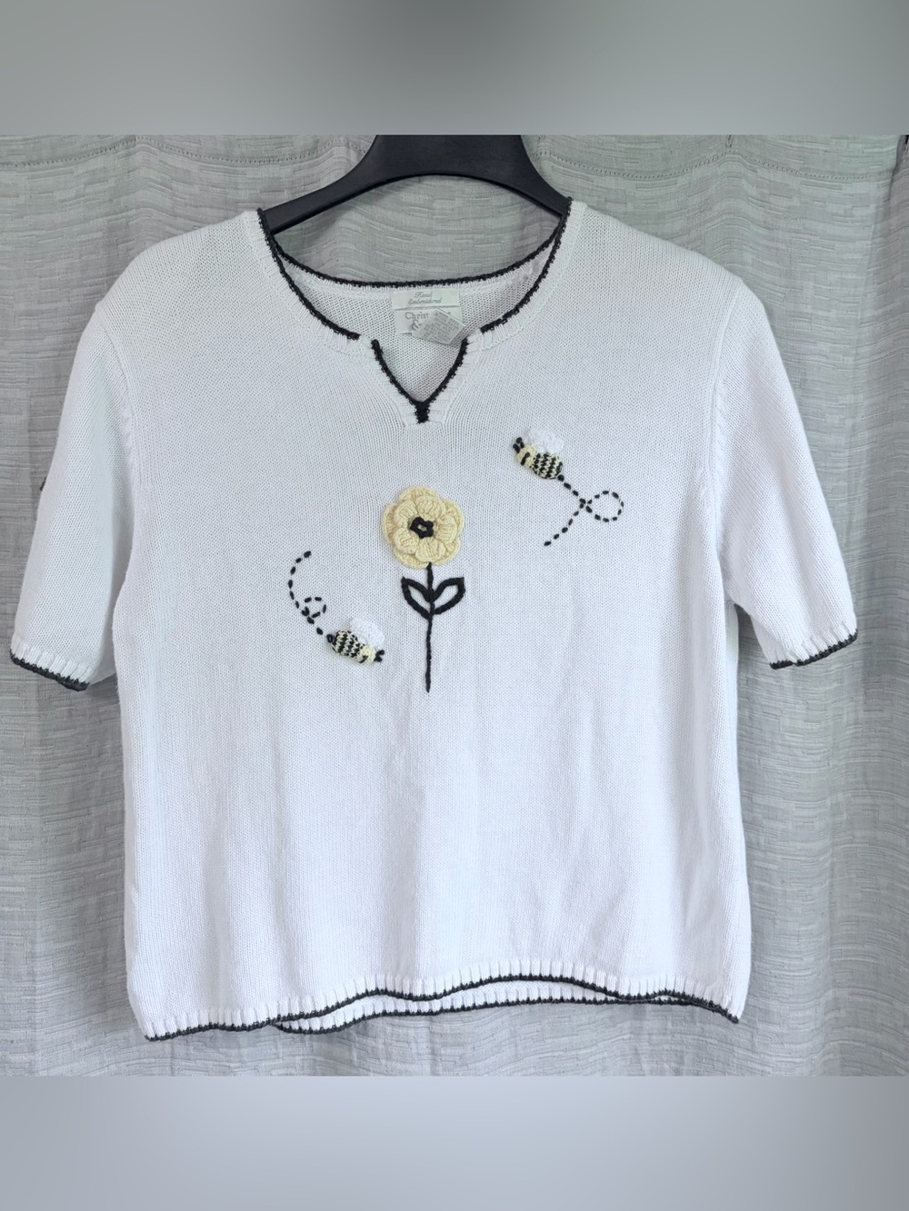 Christopher & Banks short sleeve sweater top - medium- buzzing bees and flower